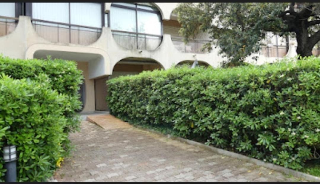 Charmant Studio Villeneuve-Loubet Exterior foto